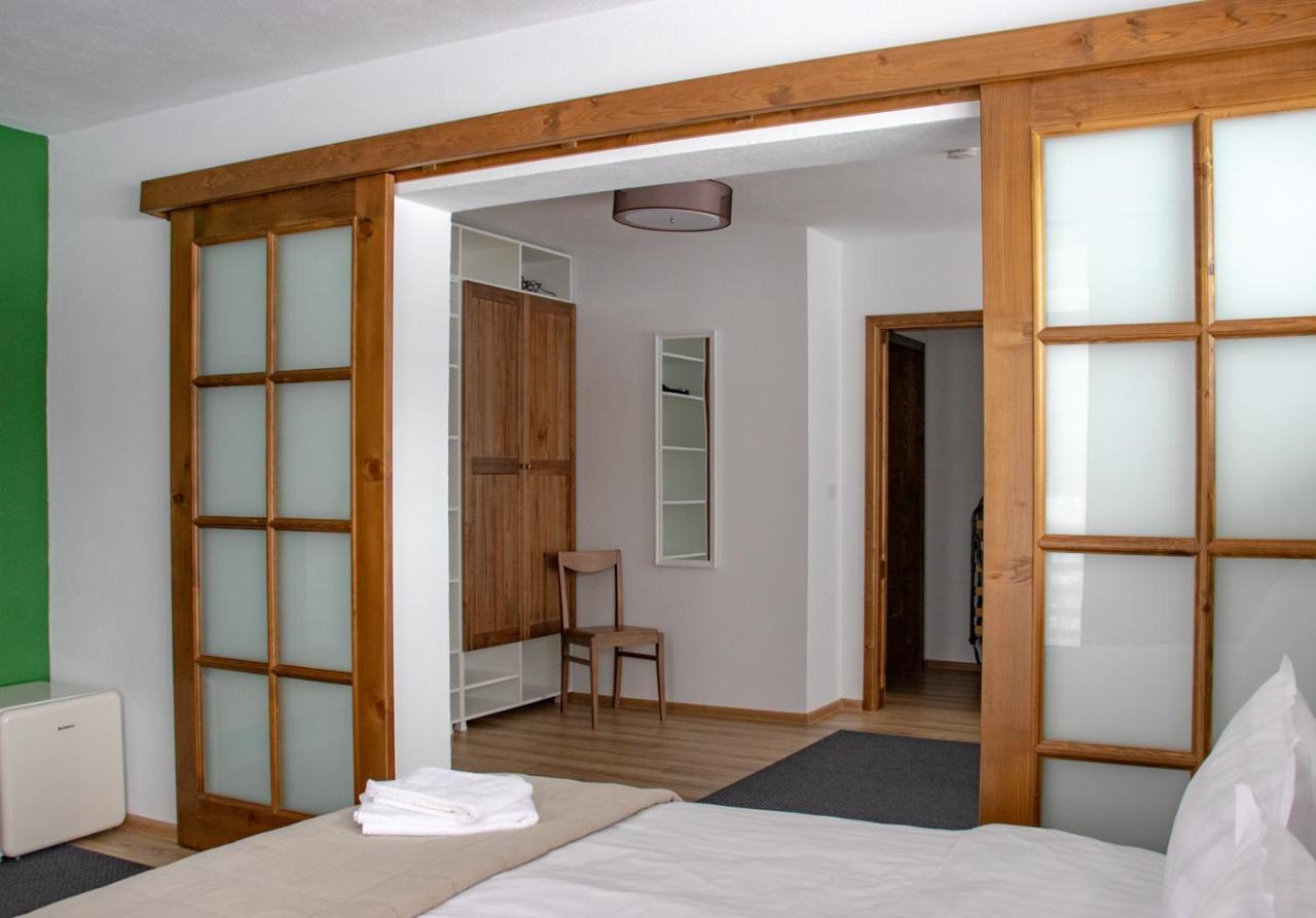 Chalet Delut Botus Exterior photo