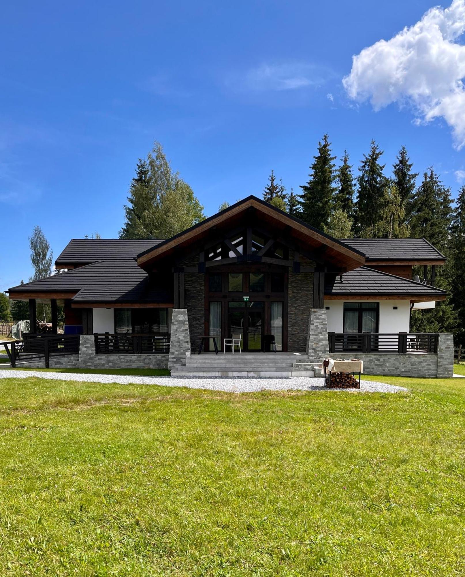 Chalet Delut Hotel Suceava Exterior photo